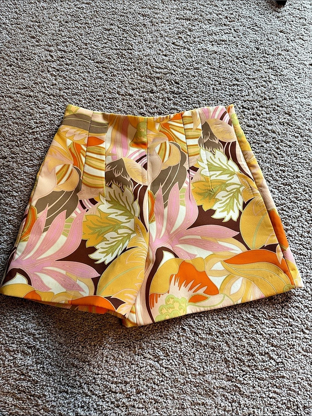 Zara Floral High-Waist Shorts in Yellow & Pink Size Medium